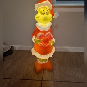 The Grinch Blow Mold 24in Light up Dr. Seuss Christmas